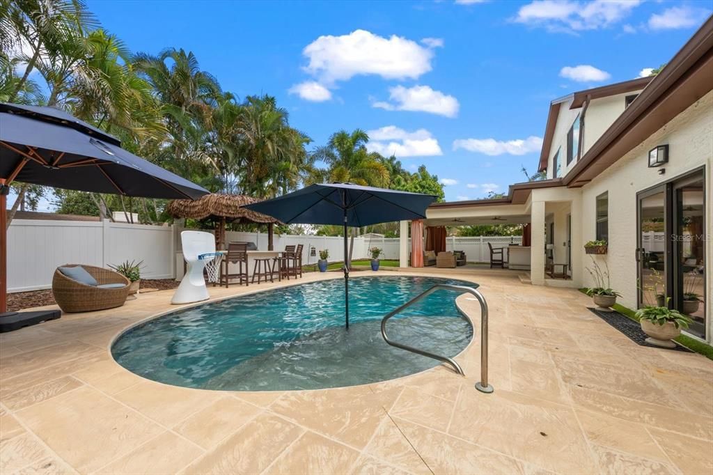 En Venta: $1,650,000 (5 camas, 4 baños, 4740 Pies cuadrados)