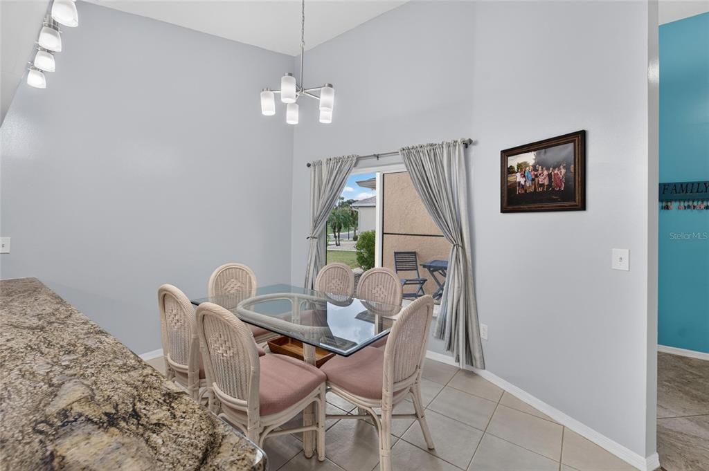 Activo con contrato: $329,900 (2 camas, 2 baños, 1634 Pies cuadrados)