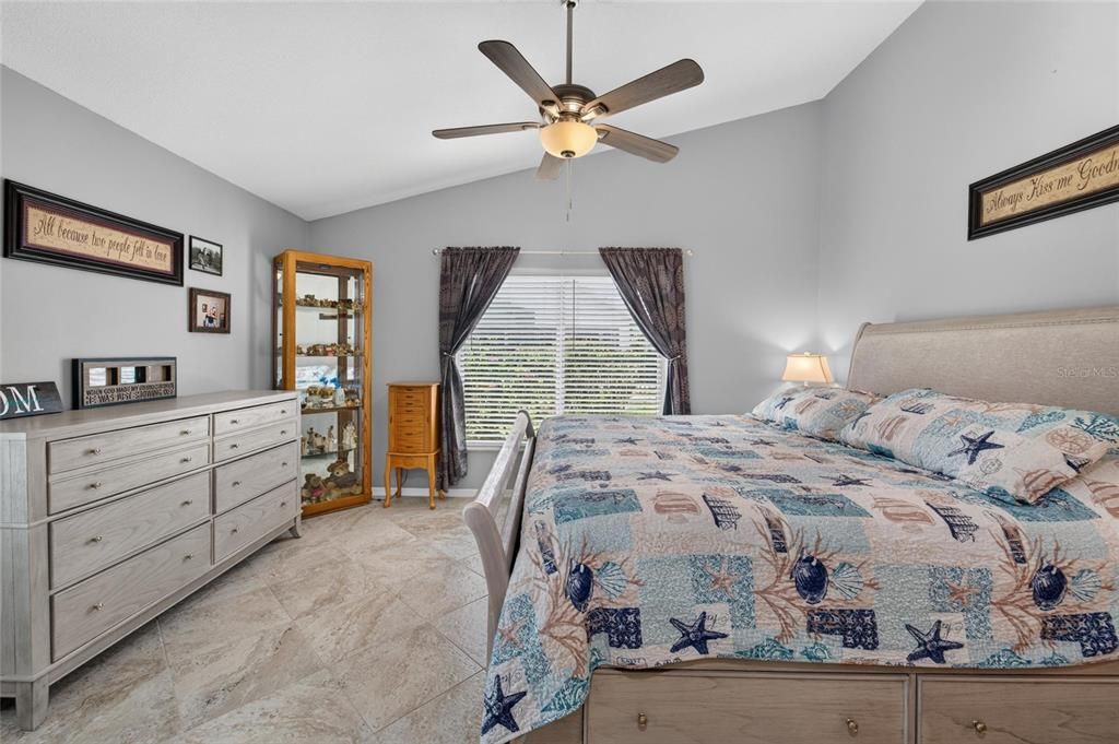 Activo con contrato: $329,900 (2 camas, 2 baños, 1634 Pies cuadrados)