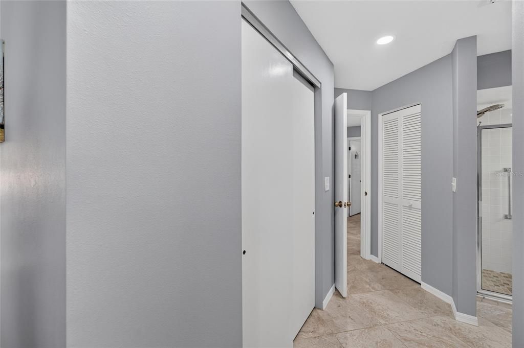 Activo con contrato: $329,900 (2 camas, 2 baños, 1634 Pies cuadrados)