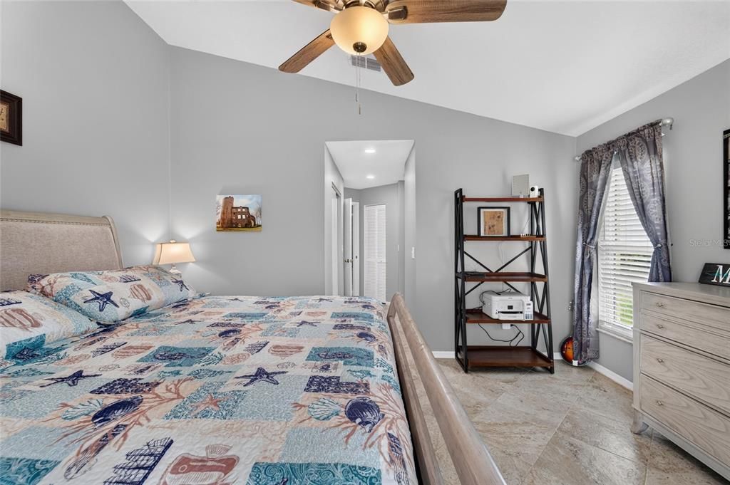 Activo con contrato: $329,900 (2 camas, 2 baños, 1634 Pies cuadrados)