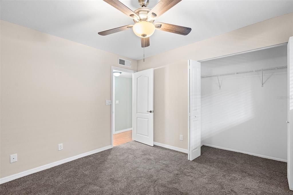 For Sale: $149,900 (2 beds, 2 baths, 903 Square Feet)