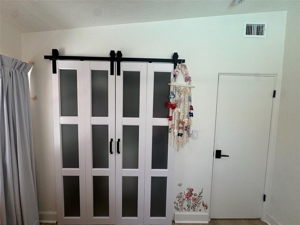 En Venta: $425,000 (3 camas, 2 baños, 1286 Pies cuadrados)