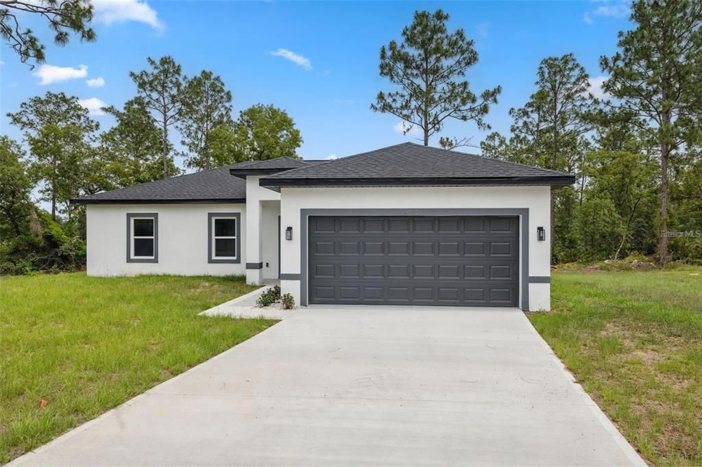 For Rent: $2,000 (4 beds, 2 baths, 1503 Square Feet)