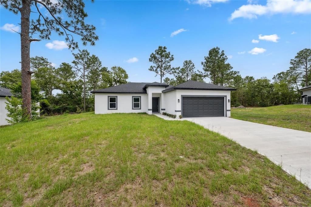 For Rent: $2,000 (4 beds, 2 baths, 1503 Square Feet)