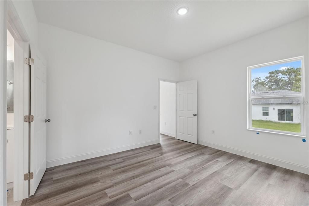 For Rent: $2,000 (4 beds, 2 baths, 1503 Square Feet)