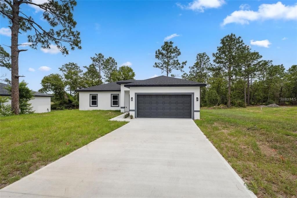 For Rent: $2,000 (4 beds, 2 baths, 1503 Square Feet)