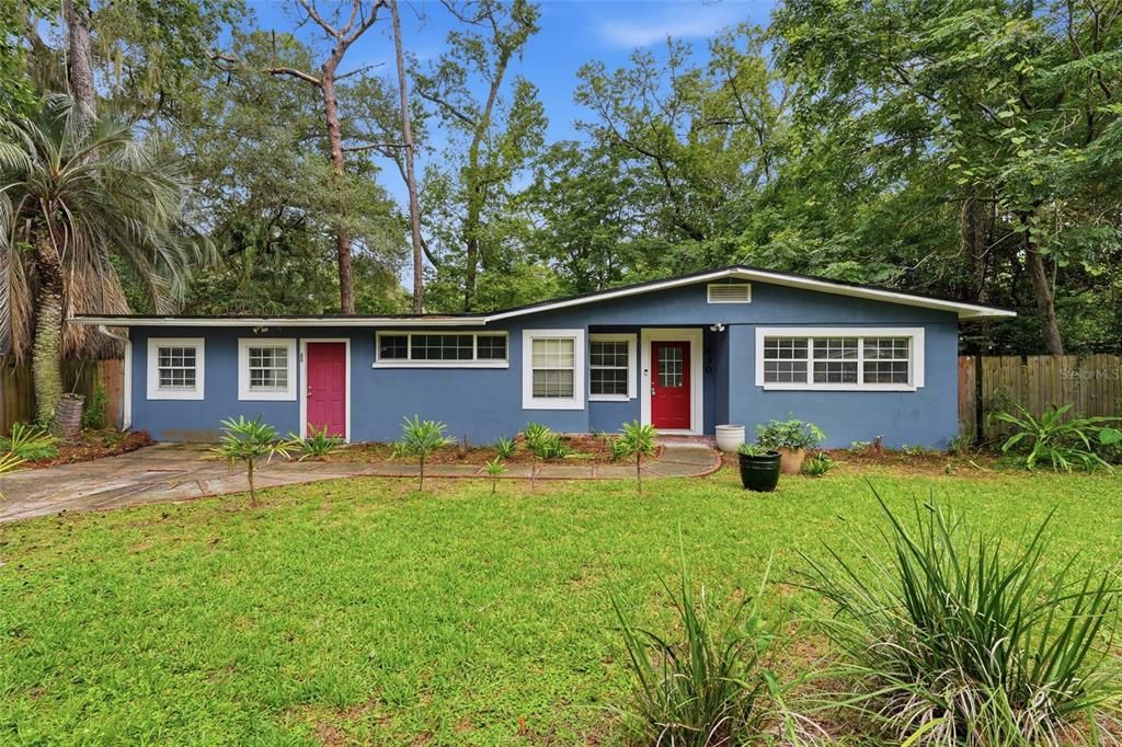 For Sale: $325,000 (5 beds, 3 baths, 1640 Square Feet)