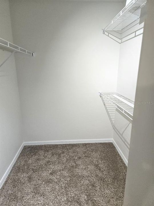 For Rent: $2,100 (3 beds, 2 baths, 2000 Square Feet)