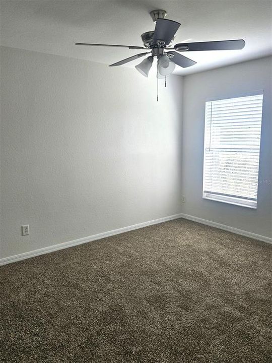 For Rent: $2,100 (3 beds, 2 baths, 2000 Square Feet)