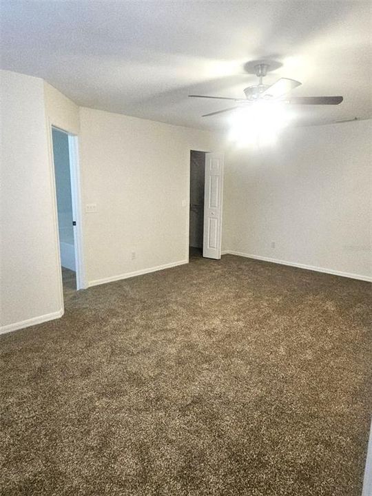 For Rent: $2,100 (3 beds, 2 baths, 2000 Square Feet)