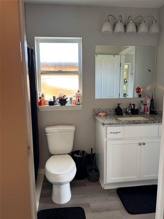 For Sale: $267,900 (3 beds, 2 baths, 1718 Square Feet)