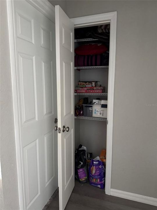 For Sale: $267,900 (3 beds, 2 baths, 1718 Square Feet)