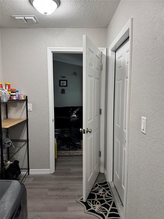 For Sale: $267,900 (3 beds, 2 baths, 1718 Square Feet)