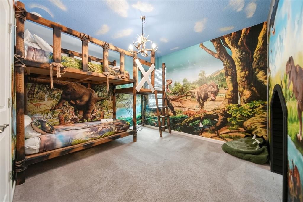 На продажу: $999,000 (12 спален, 11 ванн, 4762 Квадратных фут)