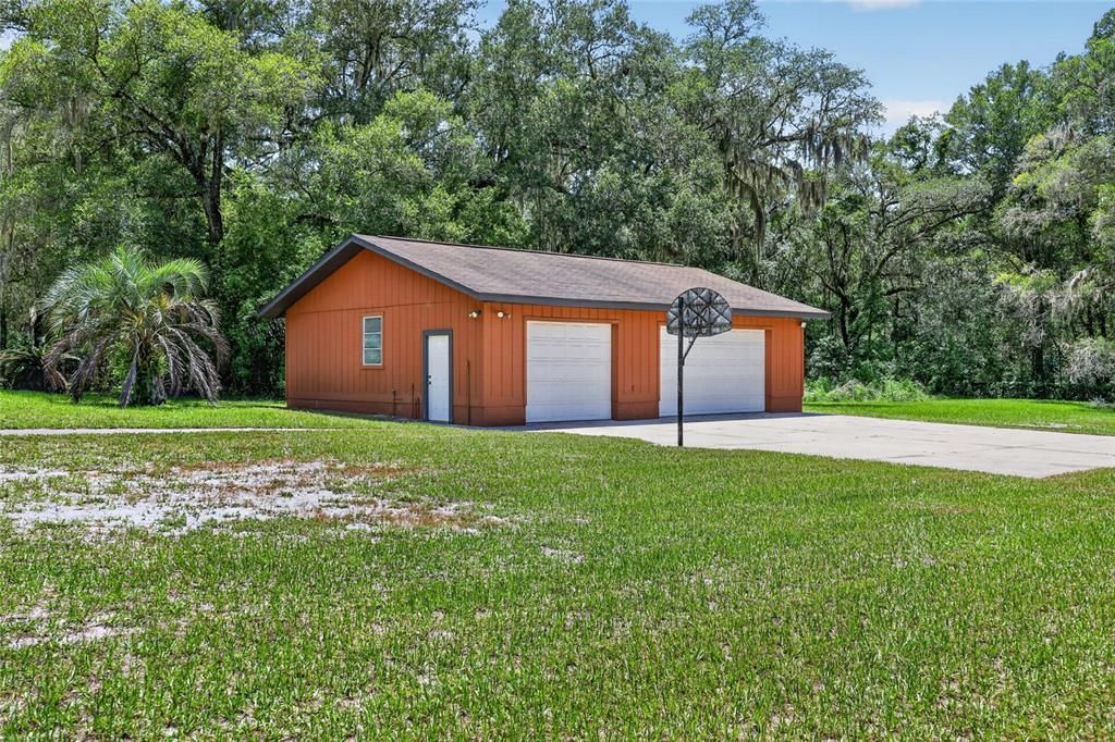 For Sale: $530,000 (4 beds, 2 baths, 2513 Square Feet)