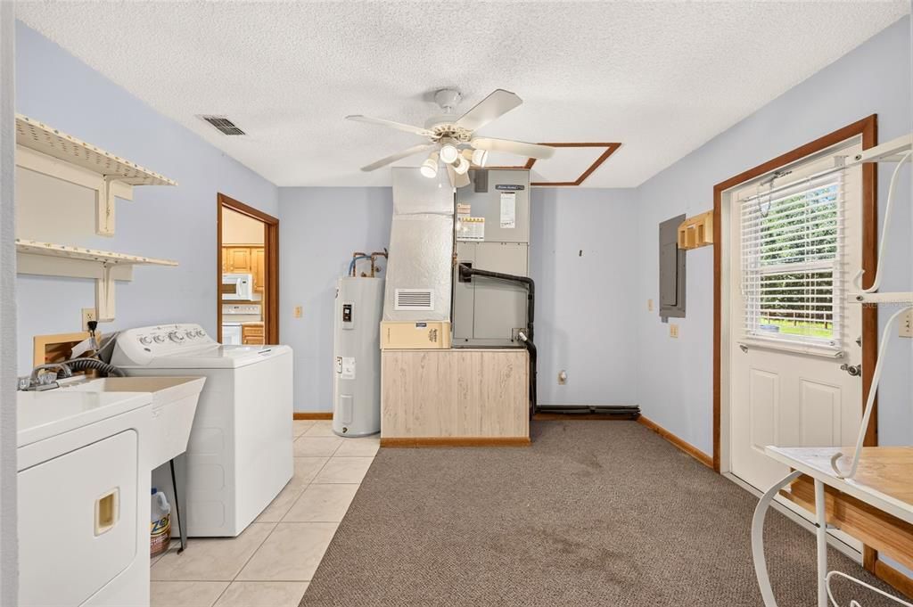 For Sale: $530,000 (4 beds, 2 baths, 2513 Square Feet)