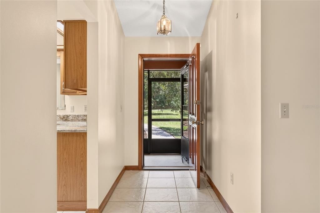 For Sale: $530,000 (4 beds, 2 baths, 2513 Square Feet)