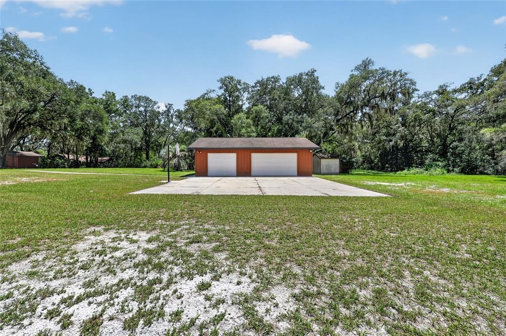 For Sale: $530,000 (4 beds, 2 baths, 2513 Square Feet)