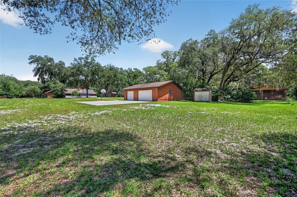 For Sale: $530,000 (4 beds, 2 baths, 2513 Square Feet)