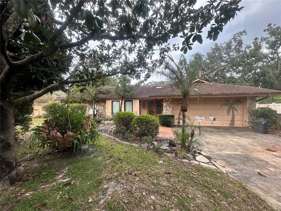 For Sale: $480,000 (3 beds, 2 baths, 1955 Square Feet)