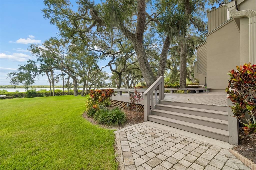 For Sale: $689,000 (3 beds, 3 baths, 2150 Square Feet)