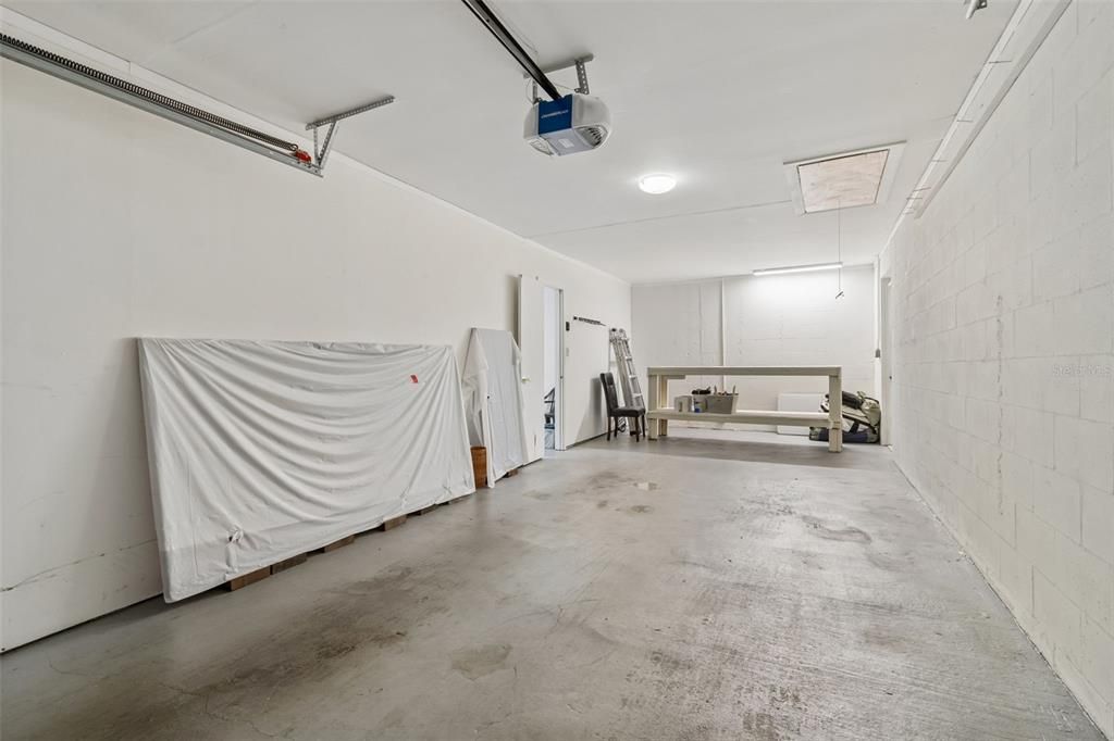 For Sale: $689,000 (3 beds, 3 baths, 2150 Square Feet)