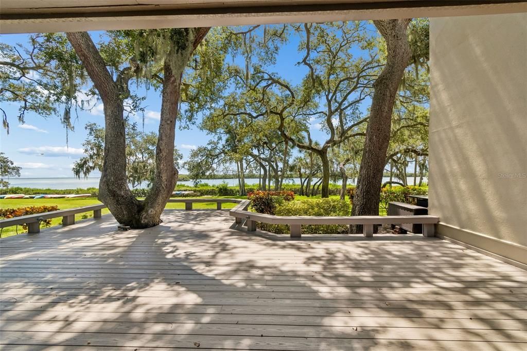 For Sale: $689,000 (3 beds, 3 baths, 2150 Square Feet)
