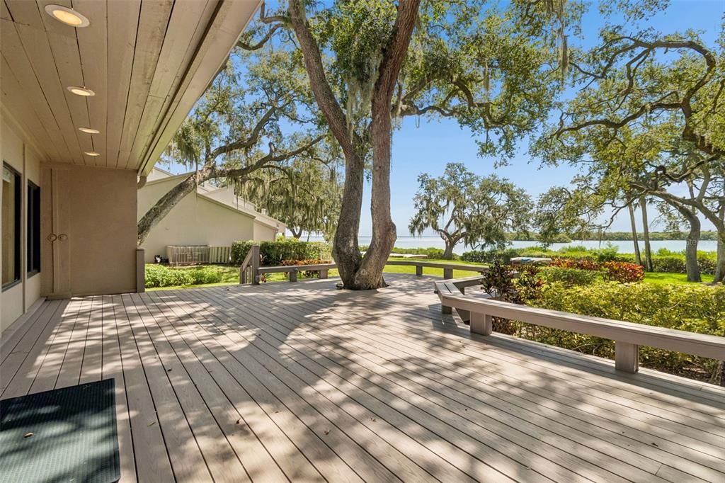 For Sale: $689,000 (3 beds, 3 baths, 2150 Square Feet)