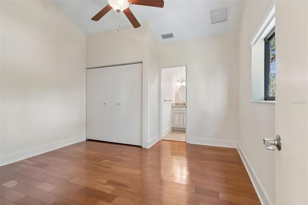 For Sale: $689,000 (3 beds, 3 baths, 2150 Square Feet)