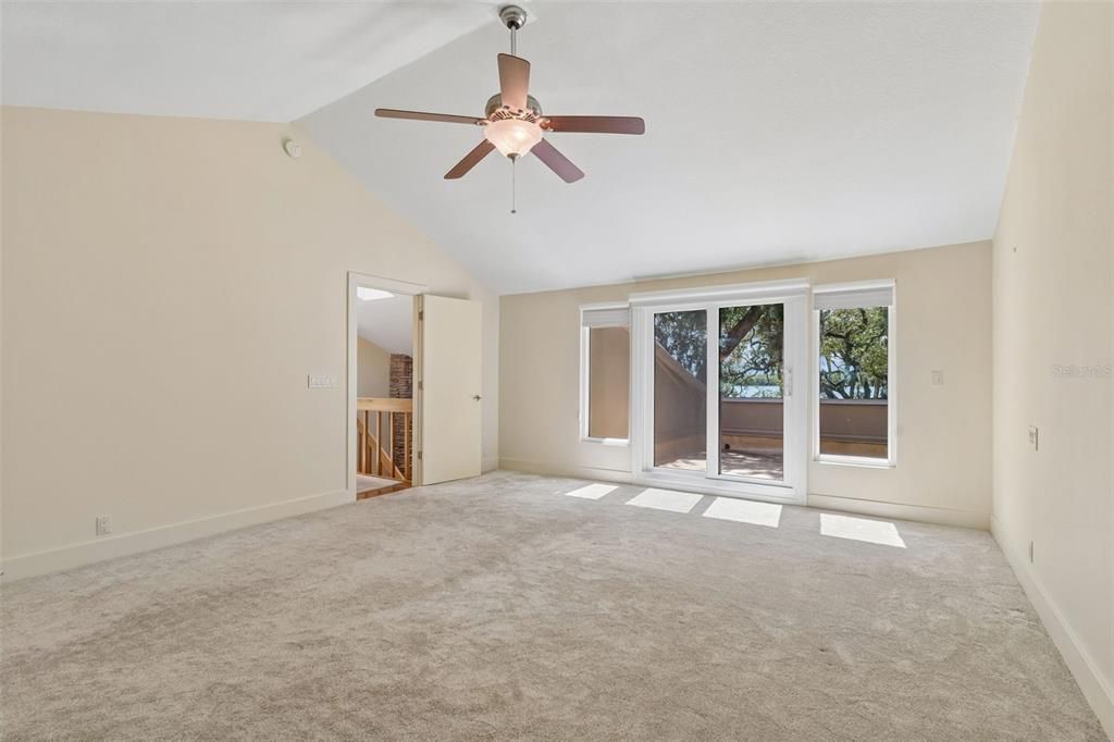 For Sale: $689,000 (3 beds, 3 baths, 2150 Square Feet)