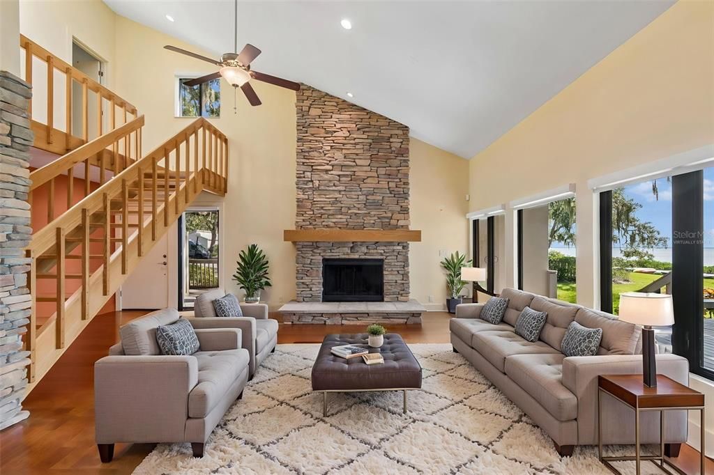 For Sale: $689,000 (3 beds, 3 baths, 2150 Square Feet)