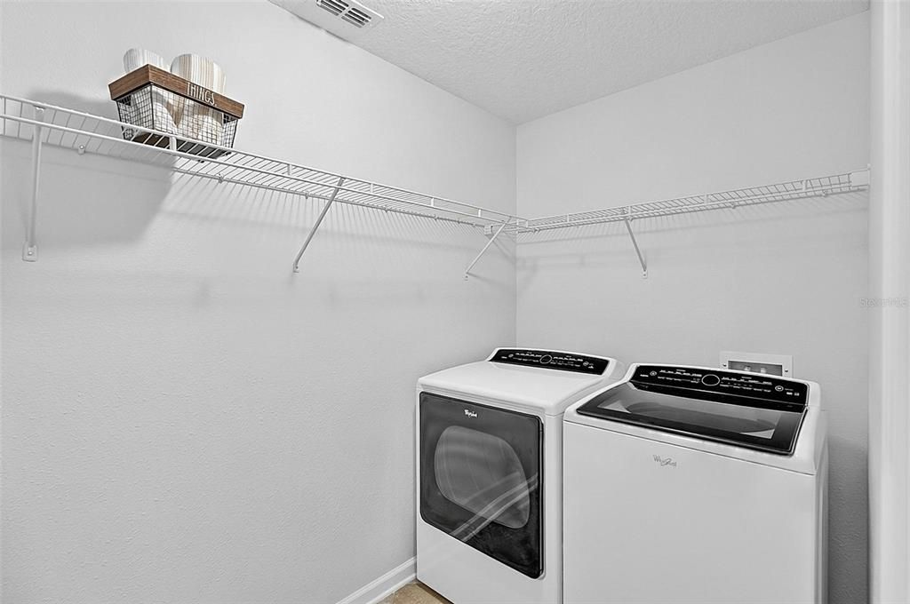 En Venta: $385,000 (3 camas, 2 baños, 1869 Pies cuadrados)