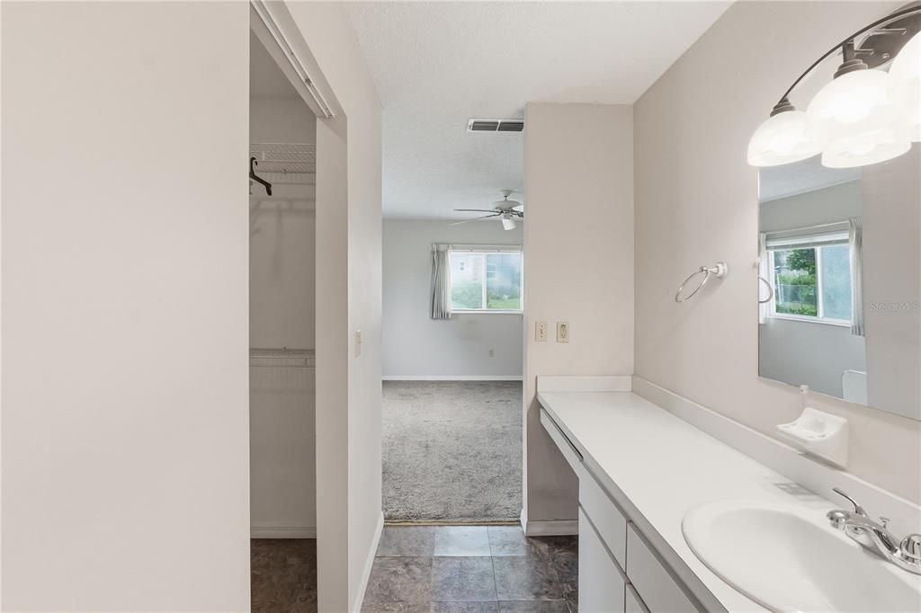 For Sale: $149,900 (3 beds, 2 baths, 1352 Square Feet)