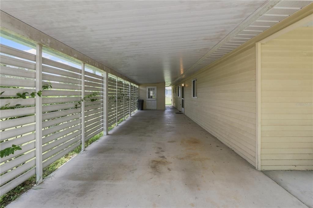 For Sale: $149,900 (3 beds, 2 baths, 1352 Square Feet)