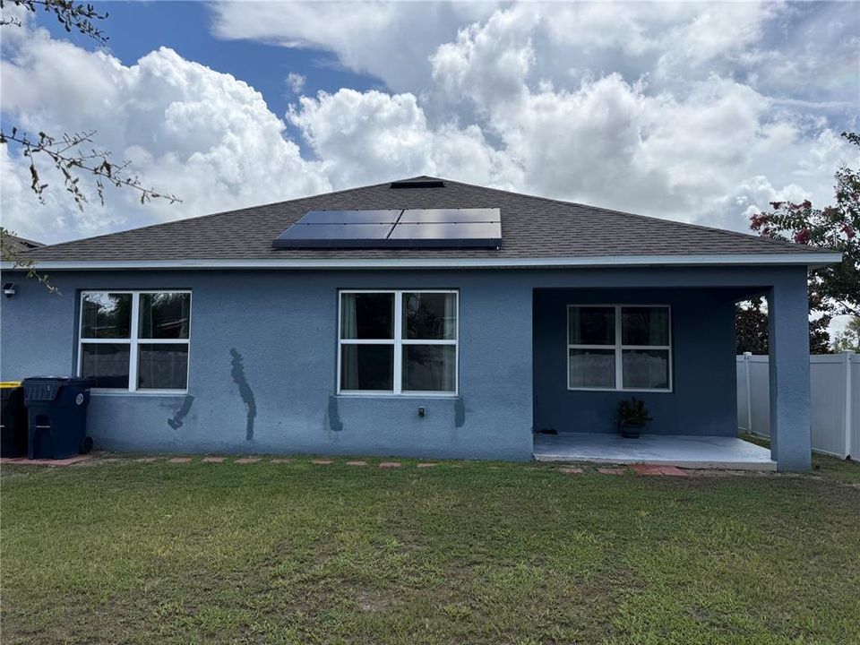 For Sale: $319,900 (3 beds, 2 baths, 1690 Square Feet)