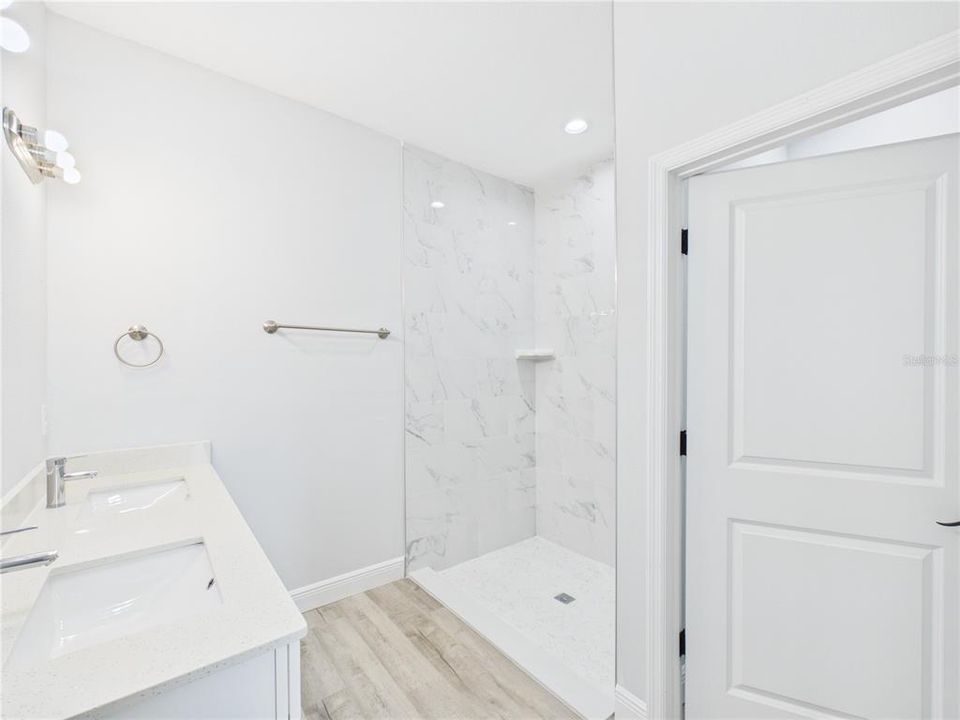 For Sale: $264,500 (4 beds, 2 baths, 1630 Square Feet)