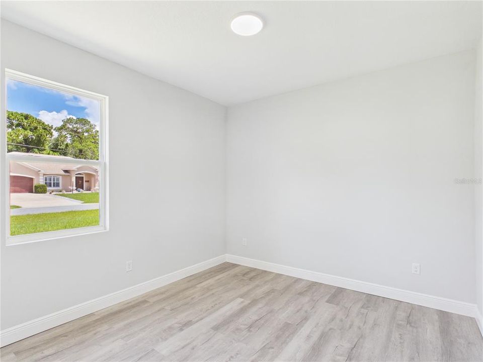 For Sale: $264,500 (4 beds, 2 baths, 1630 Square Feet)