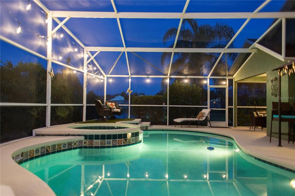 En Venta: $555,000 (4 camas, 2 baños, 2021 Pies cuadrados)
