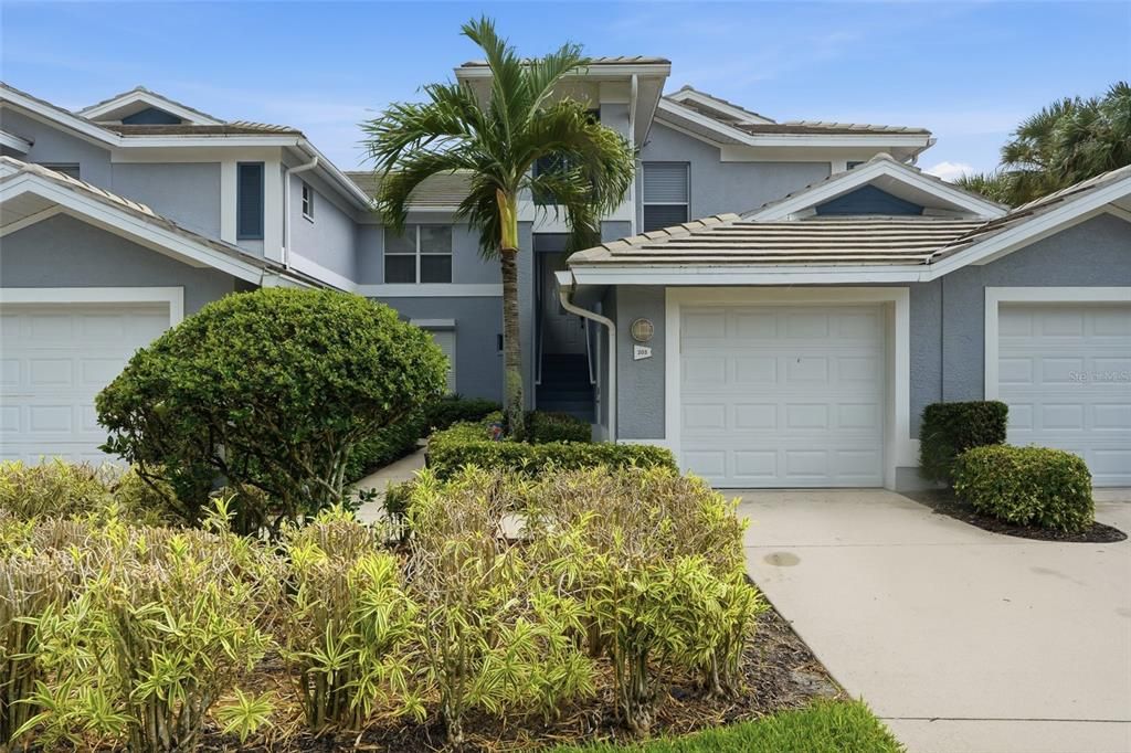 For Sale: $529,000 (3 beds, 2 baths, 1669 Square Feet)