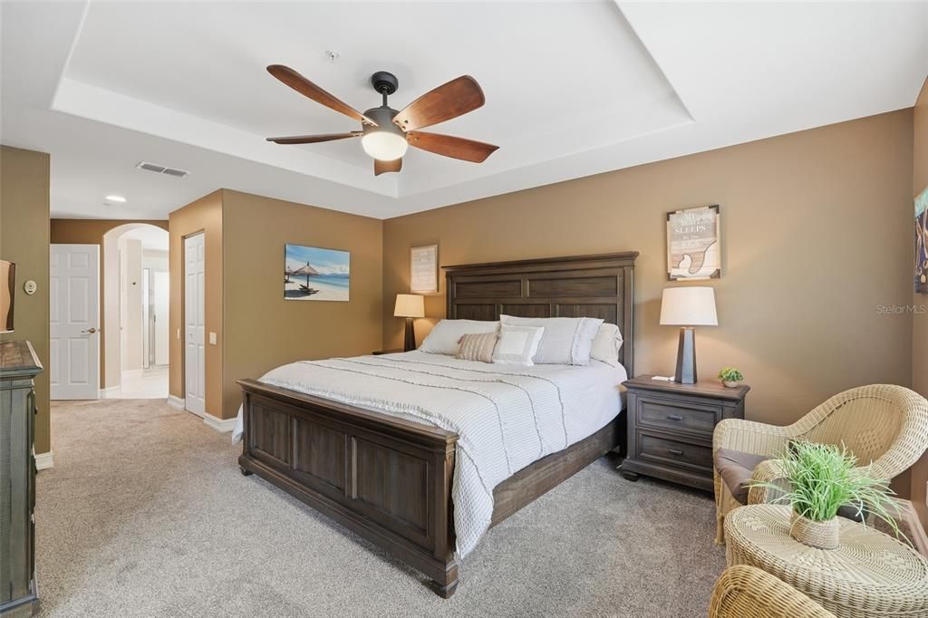 For Sale: $529,000 (3 beds, 2 baths, 1669 Square Feet)