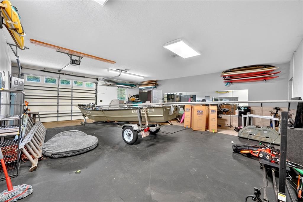 For Sale: $625,000 (4 beds, 2 baths, 1814 Square Feet)
