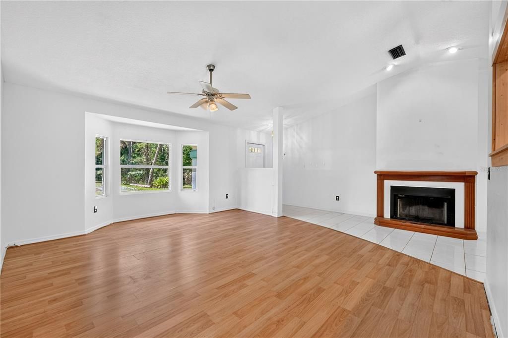 For Sale: $625,000 (4 beds, 2 baths, 1814 Square Feet)