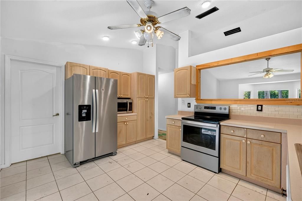 For Sale: $625,000 (4 beds, 2 baths, 1814 Square Feet)