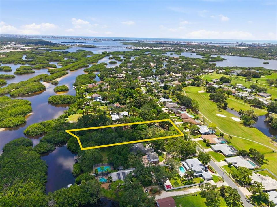 待售: $1,350,000 (1.16 acres)