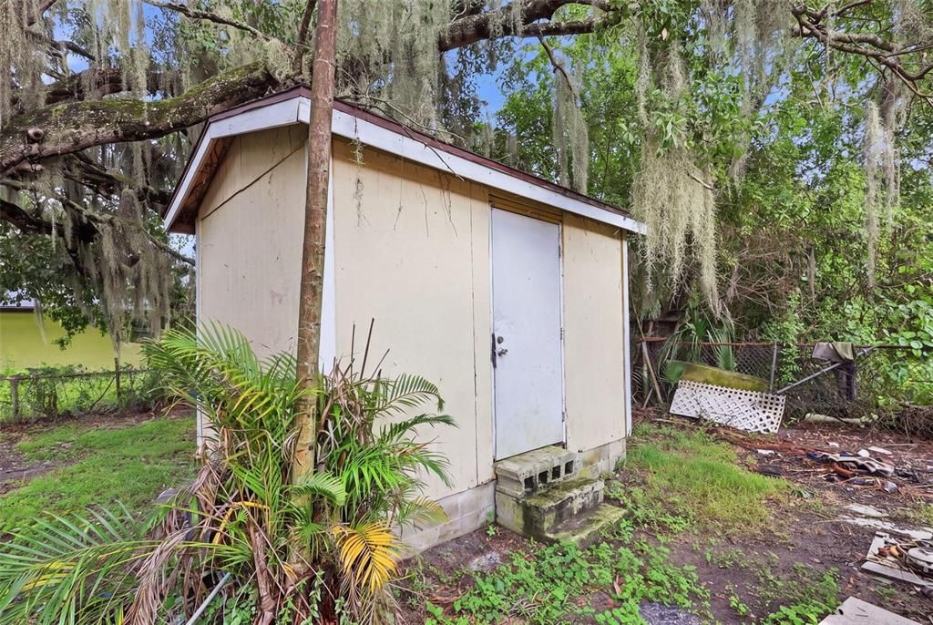 For Sale: $79,900 (3 beds, 2 baths, 1230 Square Feet)