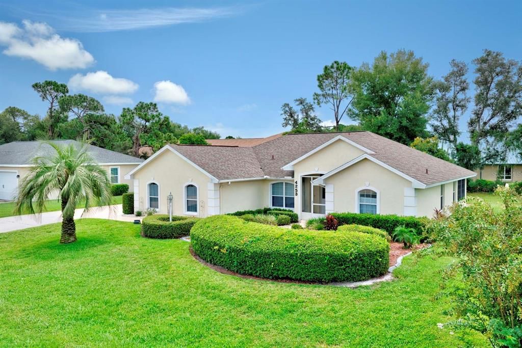 Active With Contract: $304,900 (3 beds, 2 baths, 1620 Square Feet)