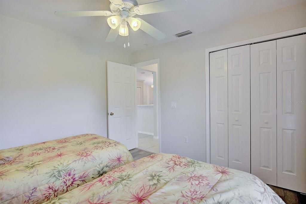 Active With Contract: $304,900 (3 beds, 2 baths, 1620 Square Feet)