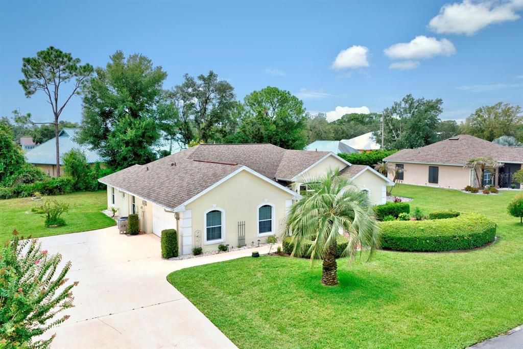 Active With Contract: $304,900 (3 beds, 2 baths, 1620 Square Feet)