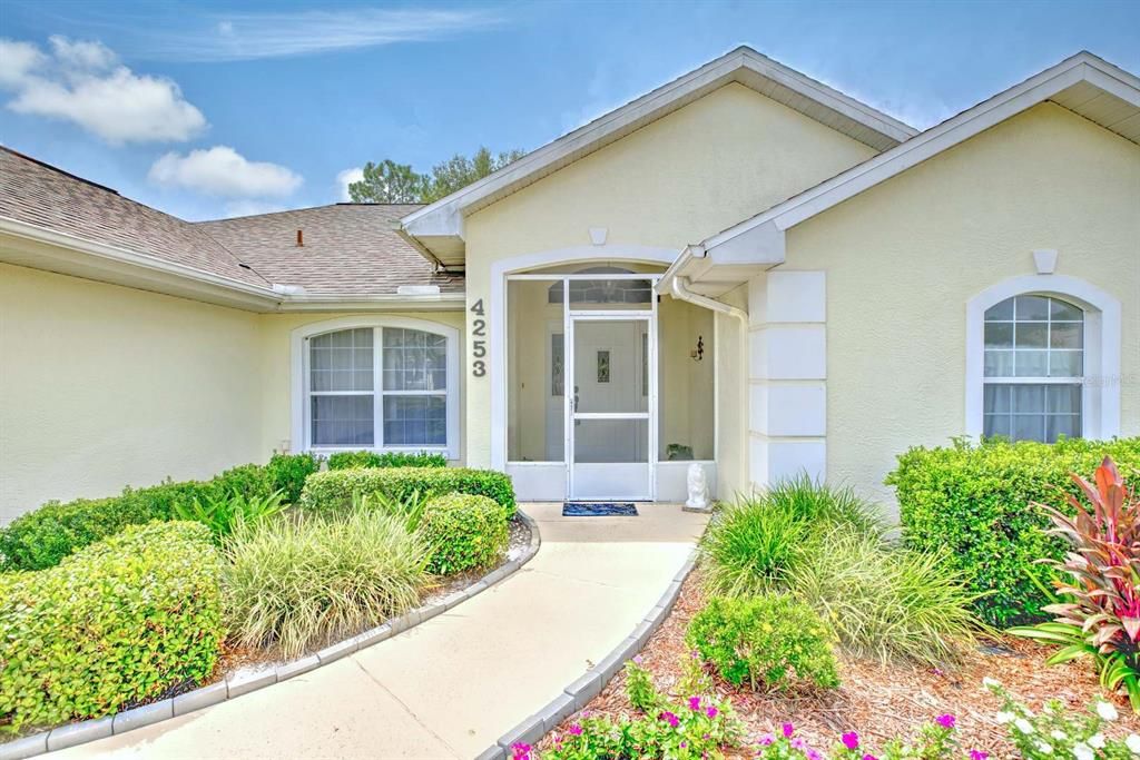 Active With Contract: $304,900 (3 beds, 2 baths, 1620 Square Feet)